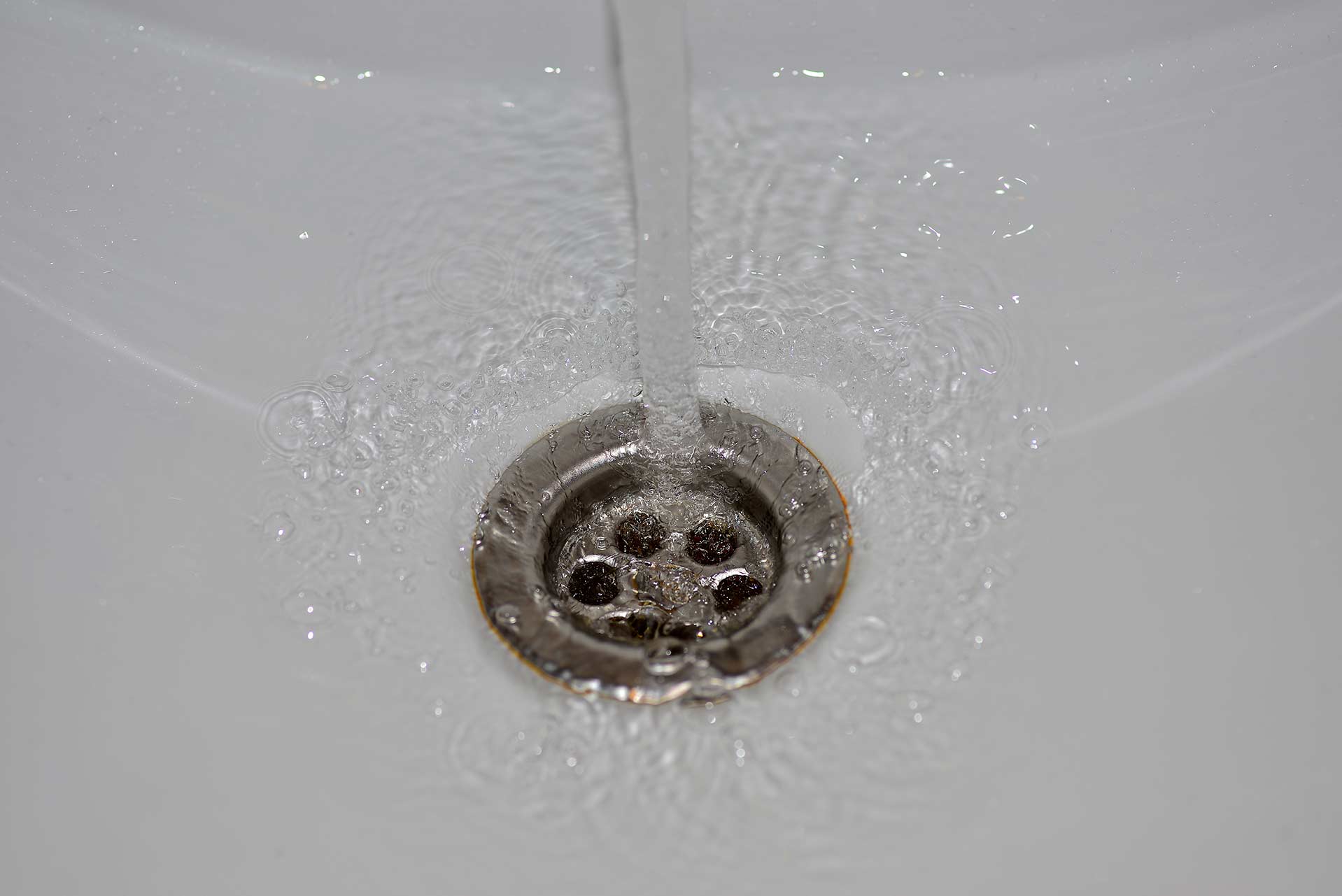 A2B Drains provides services to unblock blocked sinks and drains for properties in Totton.